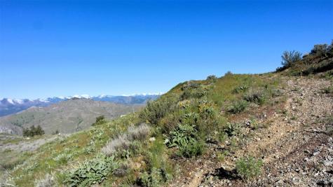 31 Cowboy Road Methow WA 98834