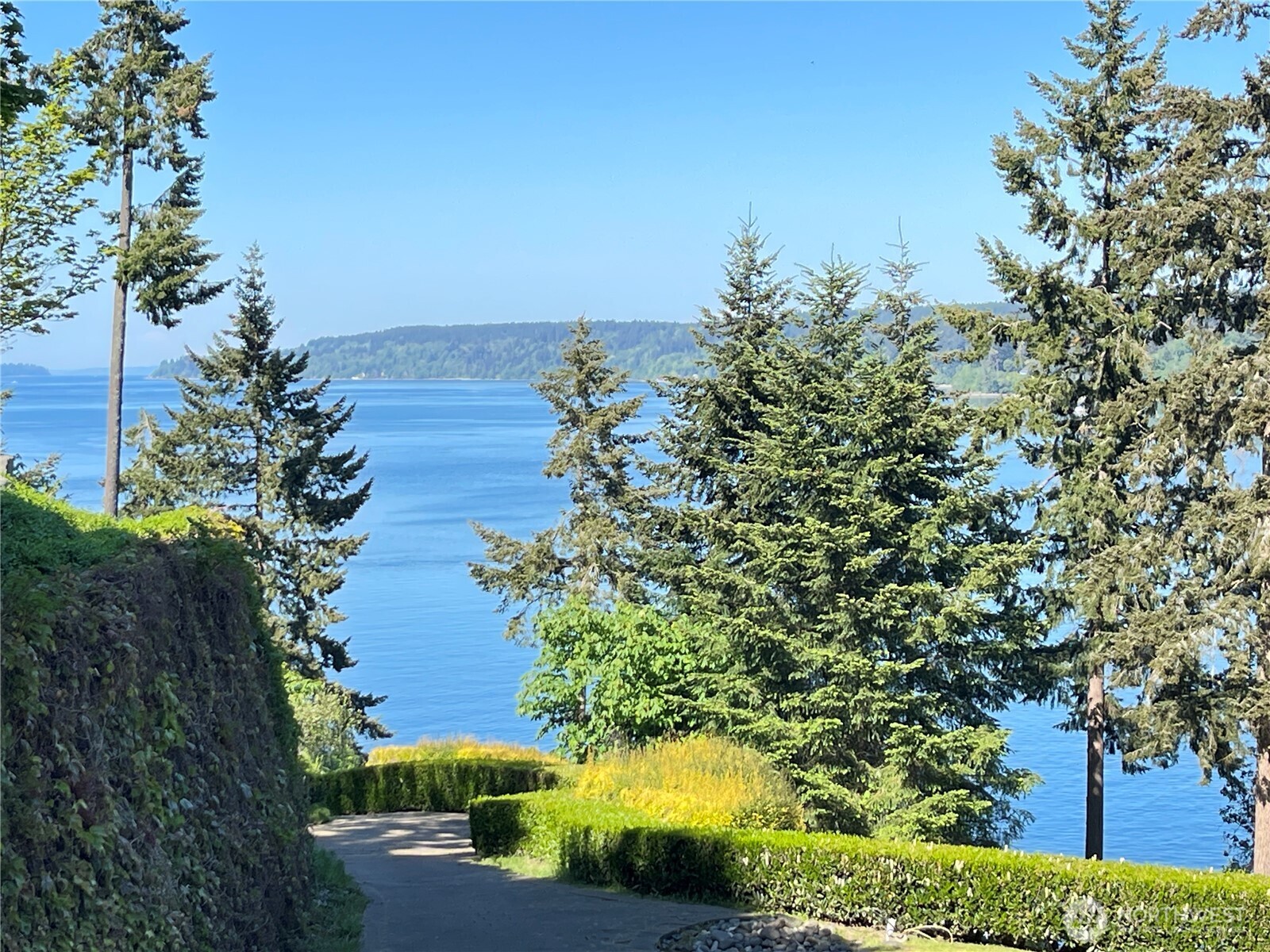 611 135th Street NW Gig Harbor WA 98332