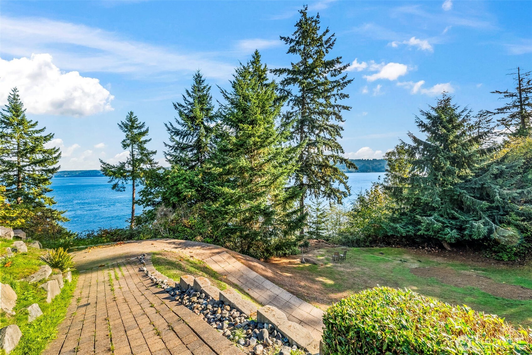 611 135th Street NW Gig Harbor WA 98332