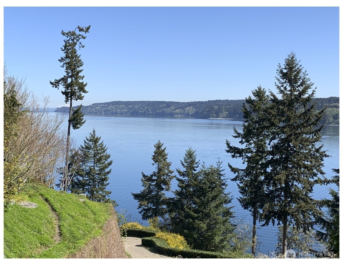 611 135th Street NW Gig Harbor WA 98332