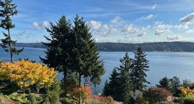 611 135th Street NW Gig Harbor WA 98332