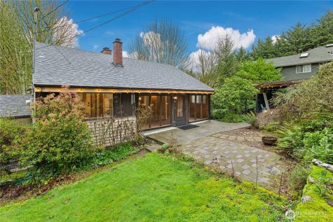 6526 NE 198th Street Kenmore WA 98028