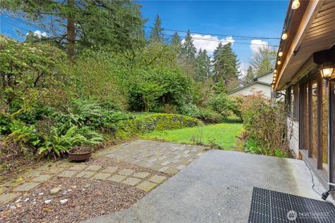 6526 NE 198th Street Kenmore WA 98028