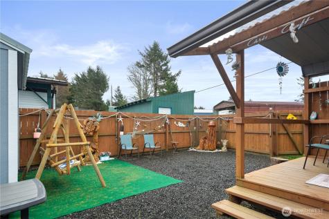 879 Magellan Avenue NE Ocean Shores WA 98569