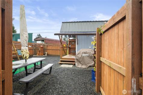 879 Magellan Avenue NE Ocean Shores WA 98569