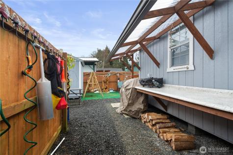 879 Magellan Avenue NE Ocean Shores WA 98569