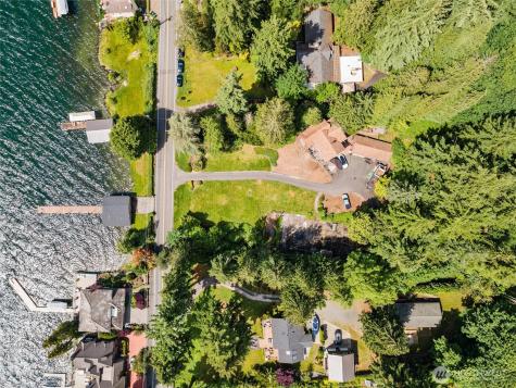 13104 Holmes Point Drive NE Kirkland WA 98034