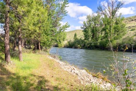 0 Wolf Creek Road Winthrop WA 98862