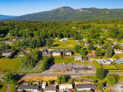 18158 Freedom Lane Mount Vernon WA 98274