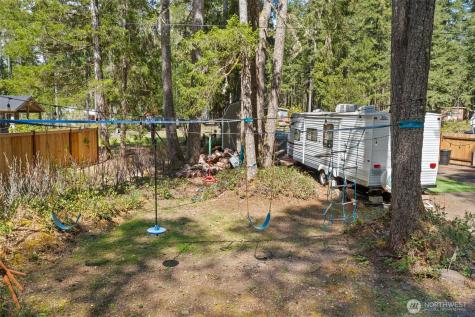 101 N Brook Lane Hoodsport WA 98548