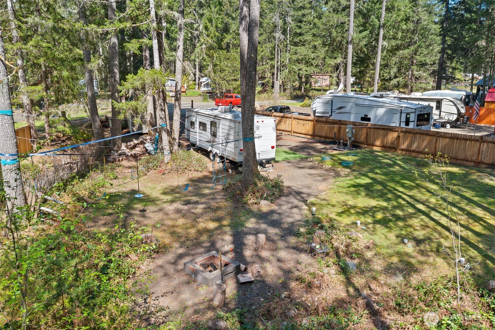 101 N Brook Lane Hoodsport WA 98548