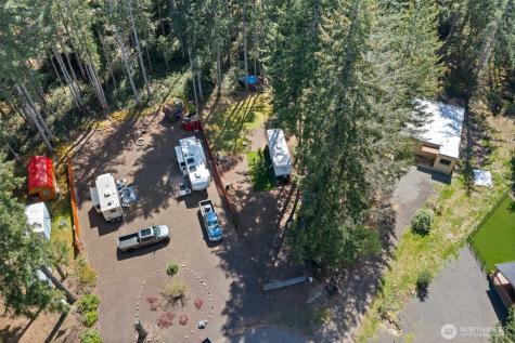 101 N Brook Lane Hoodsport WA 98548