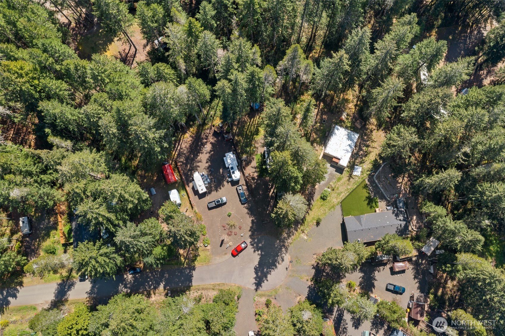 101 N Brook Lane Hoodsport WA 98548