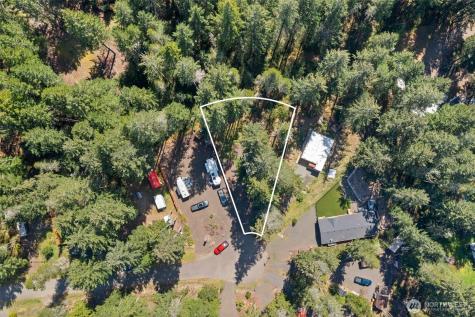 101 N Brook Lane Hoodsport WA 98548