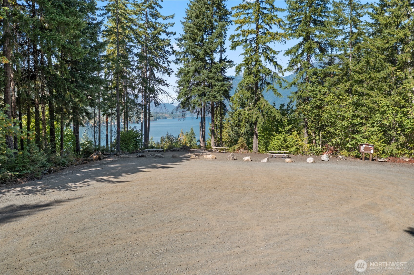 101 N Brook Lane Hoodsport WA 98548