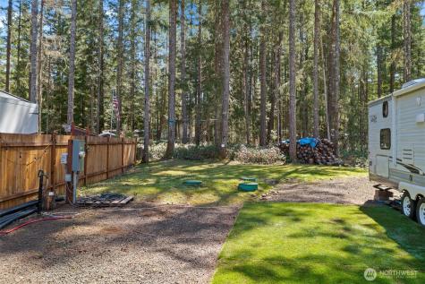 101 N Brook Lane Hoodsport WA 98548