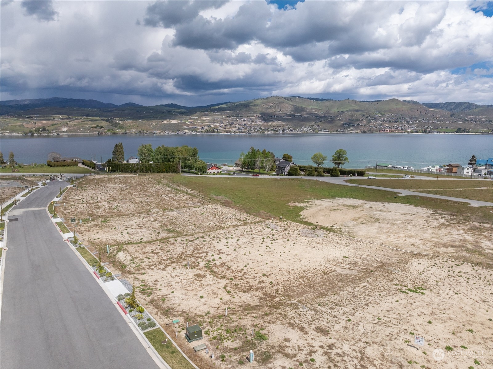 178 Loretta Lane Chelan WA 98816