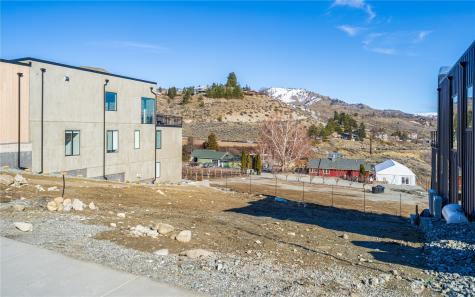 1307 Dragonfly Court Chelan WA 98816