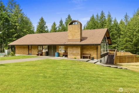 619 N Colony Surf Drive Lilliwaup WA 98555