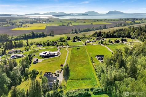 5351 Island View Way Bow WA 98232