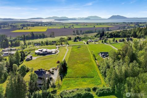 5351 Island View Way Bow WA 98232