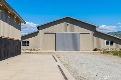 2034 Pine Creek Road Tonasket WA 98855
