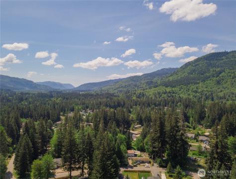 7945 Santa Fe Trail Maple Falls WA 98266