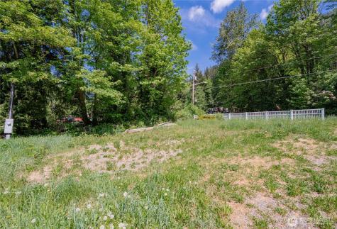 7945 Santa Fe Trail Maple Falls WA 98266