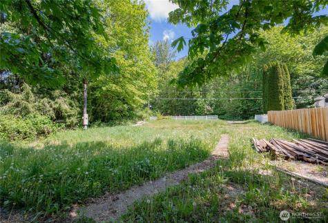 7945 Santa Fe Trail Maple Falls WA 98266