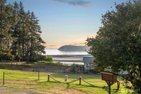 2844 Sunlight Drive Clinton WA 98236