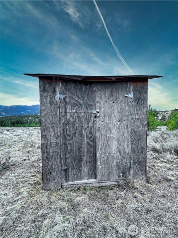 1111 White Tail Lane Tonasket WA 98855