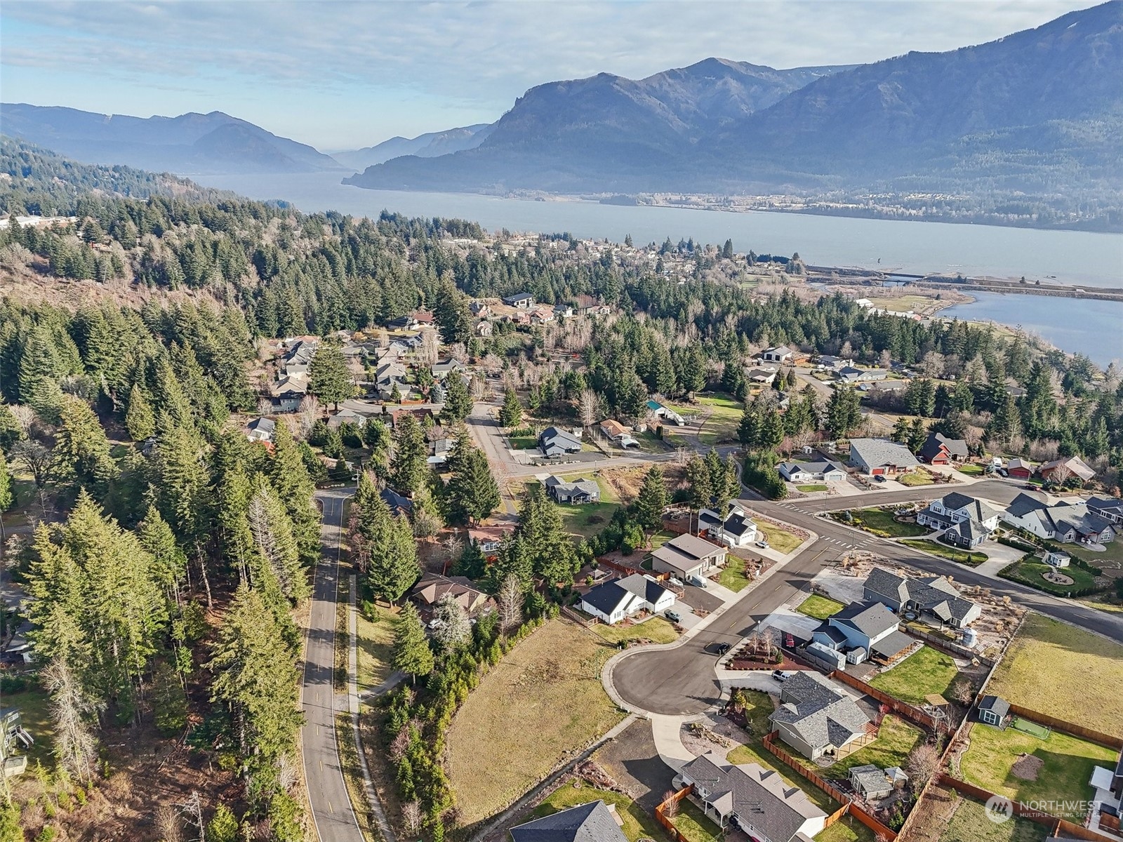 189 NW Falcon Court Stevenson WA 98648