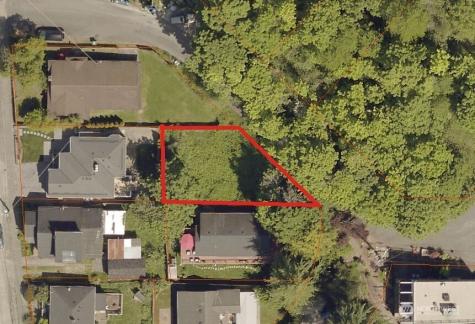 52 SW Canada Drive Seattle WA 98136