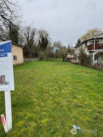9025 46th Avenue S Seattle WA 98118