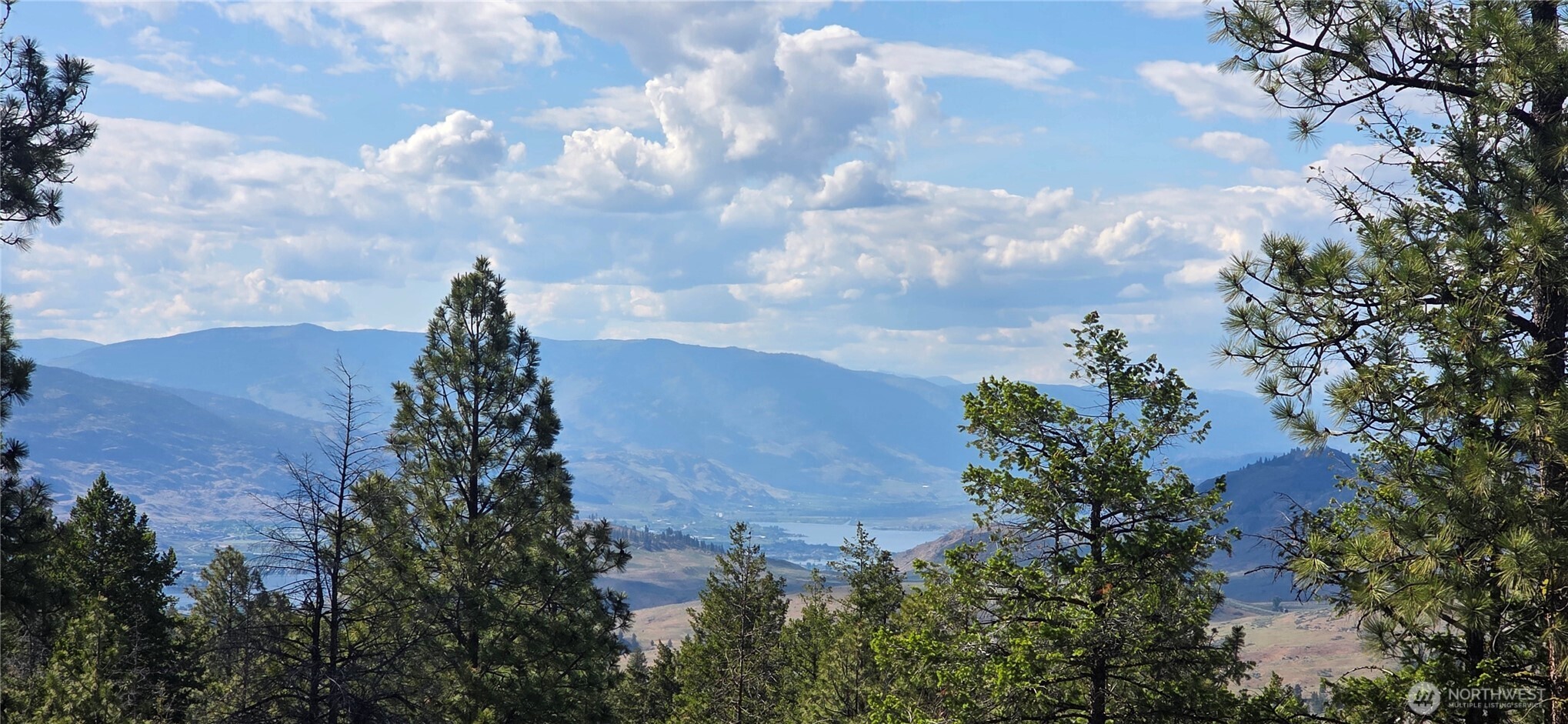 385 Corral Oroville WA 98844