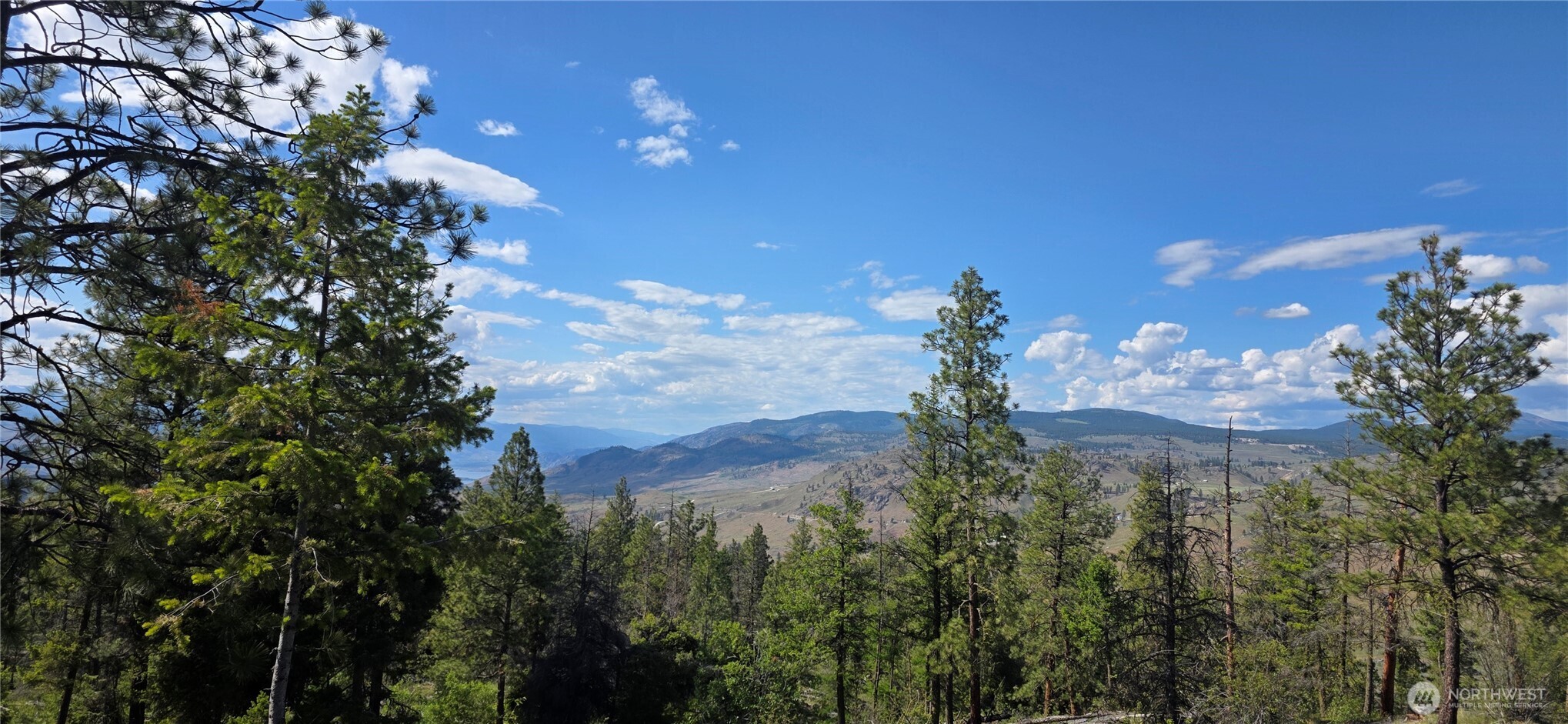 385 Corral Oroville WA 98844