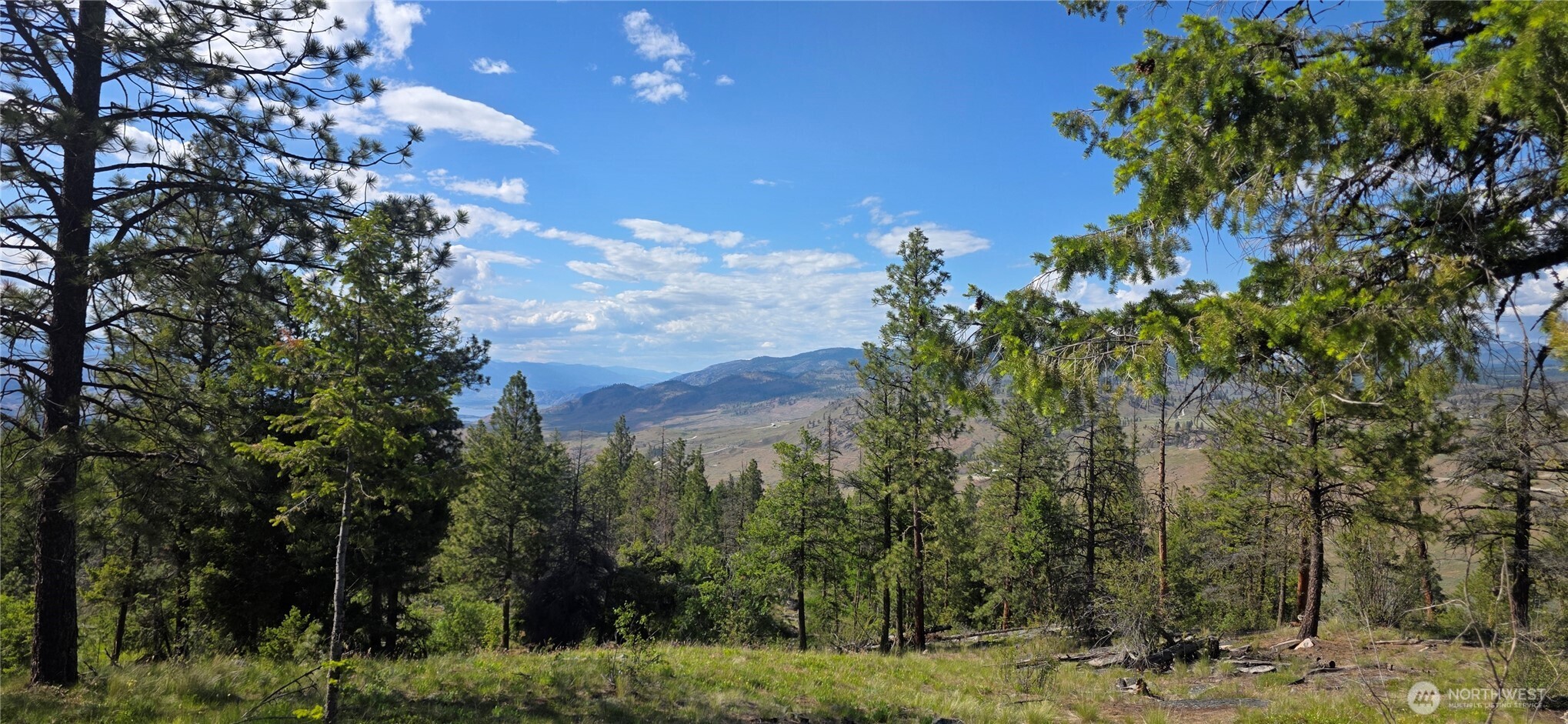 385 Corral Oroville WA 98844