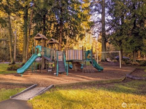 7017 NE 132 Kirkland WA 98034