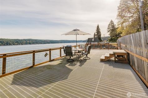 10212 NE North Shore Road Belfair WA 98528