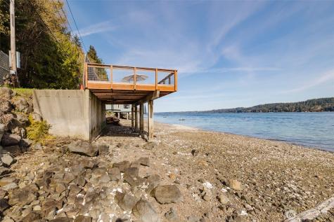 10212 NE North Shore Road Belfair WA 98528