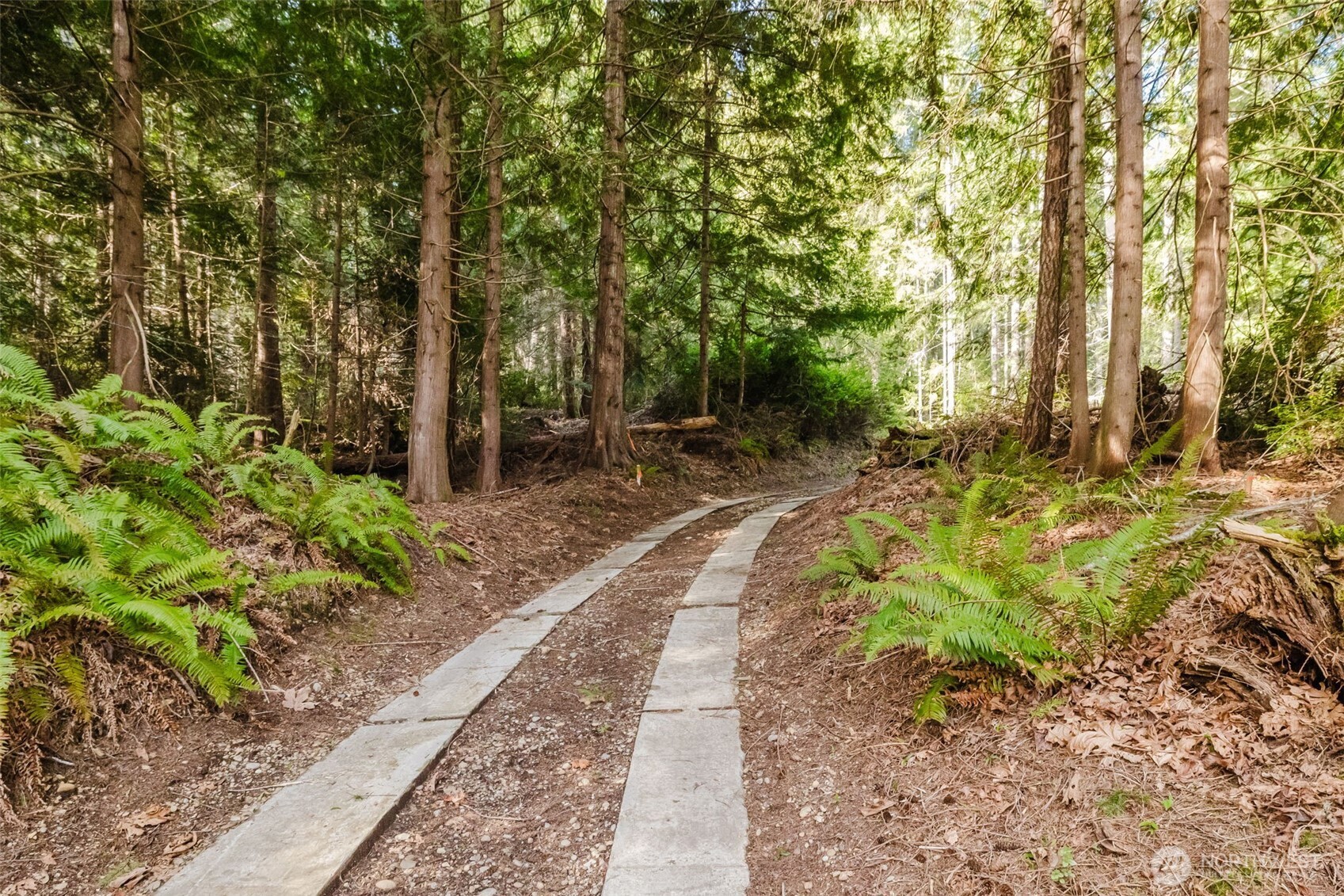10212 NE North Shore Road Belfair WA 98528