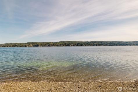 10212 NE North Shore Road Belfair WA 98528