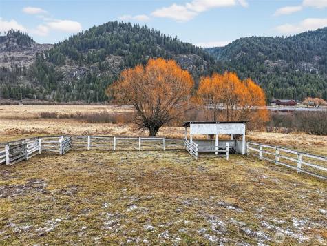 3016 Deep Lake North Shore Way Colville WA 99114