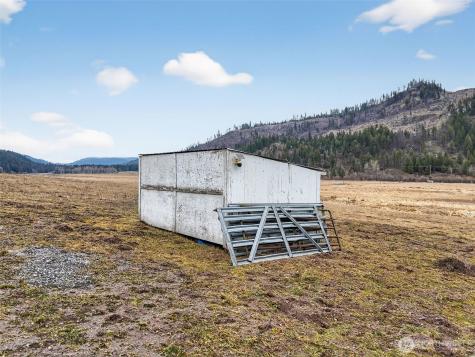 3016 Deep Lake North Shore Way Colville WA 99114