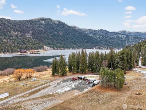 3016 Deep Lake North Shore Way Colville WA 99114