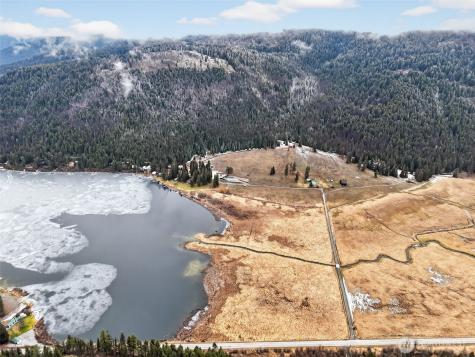 3016 Deep Lake North Shore Way Colville WA 99114