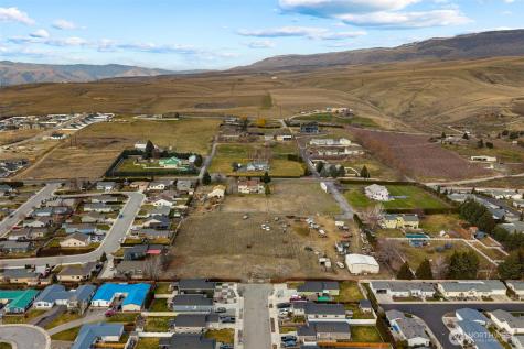 608 N Nester Court East Wenatchee WA 98802