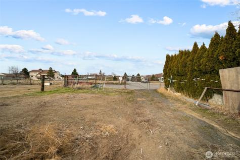 608 N Nester Court East Wenatchee WA 98802