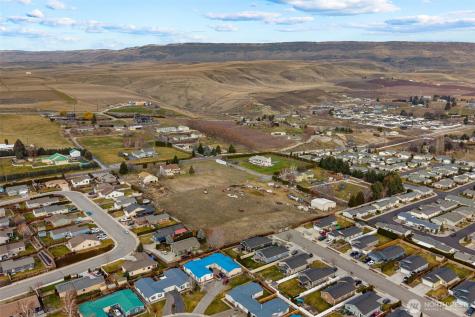608 N Nester Court East Wenatchee WA 98802