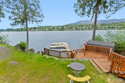 18545 W Big Lake Boulevard Mount Vernon WA 98274